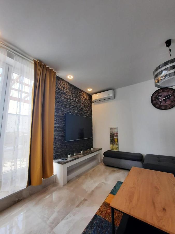 Njivice, Otok Krk, Apartman Dora Exterior photo
